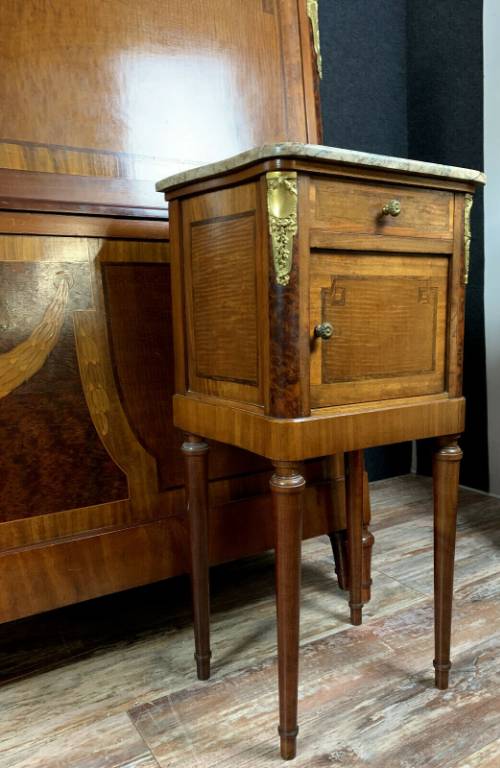 Magnifique chambre à coucher Louis XVI en marqueterie de bois précieux | Puces Privées