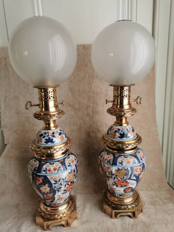 No - 436 -  Paire de lampes porcelaine Imari monté bronze époque XIX ème siècle | Puces Privées