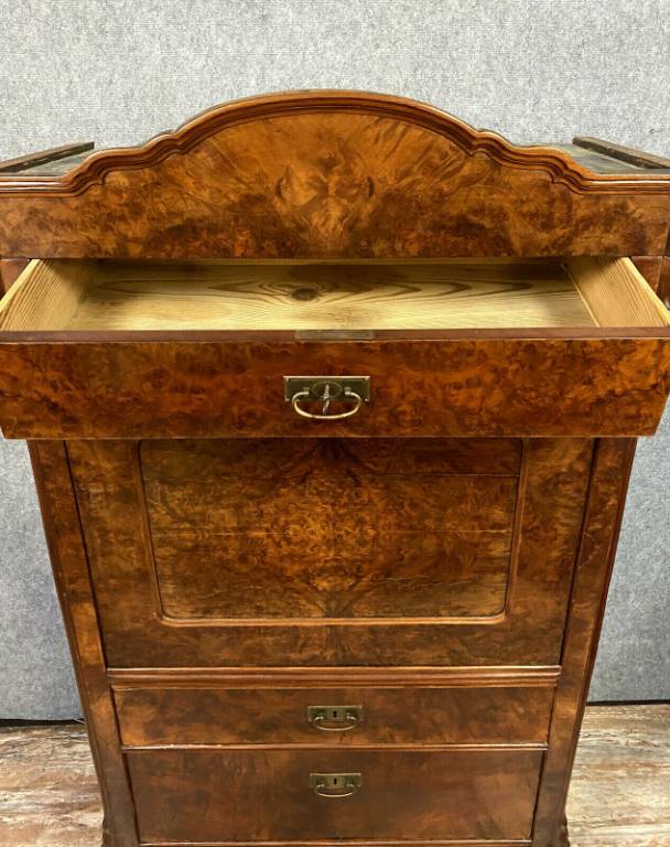 Superbe secrétaire époque Biedermeier en ronce de noyer vers 1800-1820 | Puces Privées