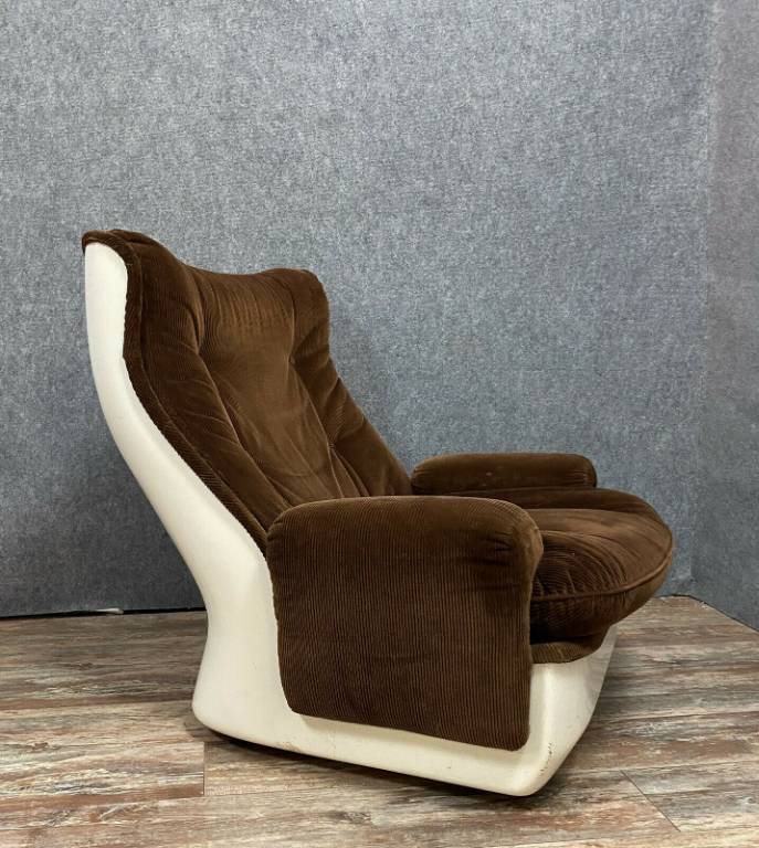 Cadestin Michel  Airborne  Fauteuil, modèle Karaté design vers 1970 | Puces Privées