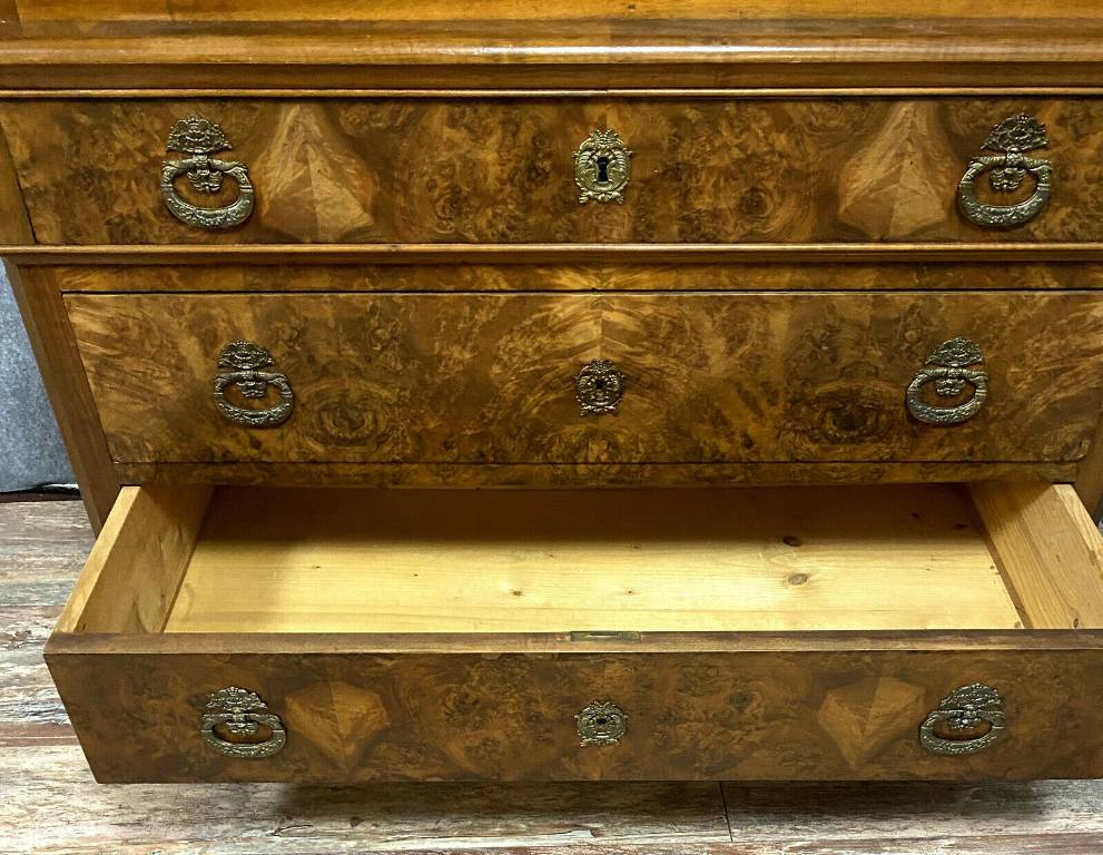 Magnifique commode scriban époque Louis Philippe en ronce de noyer vers 1830 | Puces Privées