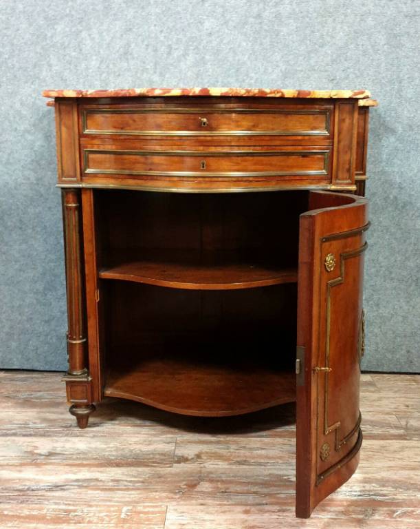 Rare meuble Boulle galbé époque Napoléon III en acajou et bronzes dorés vers 1850. | Puces Privées