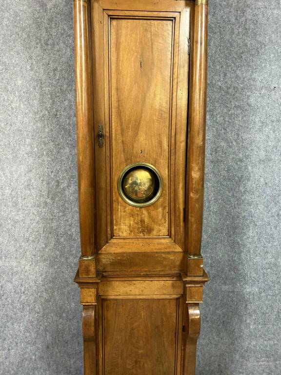 Superbe et grande horloge de parquet époque Empire en noyer massif vers 1800 | Puces Privées