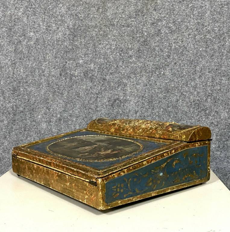 Très rare écritoire de voyage époque consulat en bois laqué et doré vers 1795 | Puces Privées