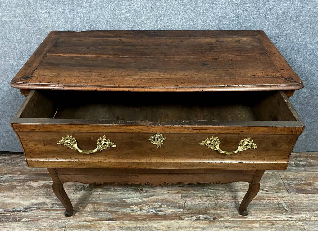 Commode Sauteuse tombeau Bordelaise époque Louis XV en noyer massif vers 1750 | Puces Privées
