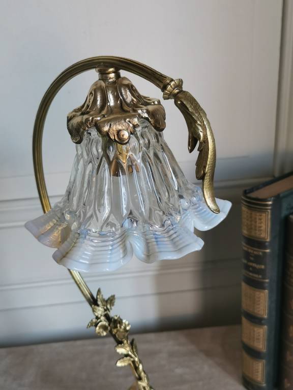 No - 474 - Belle lampe en bronze et onyx début XXème siècle | Puces Privées