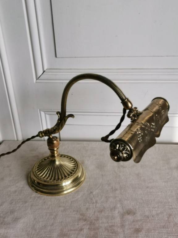 No - 489 - Belle lampe de piano , bureau ou ambiance , en bronze et laiton époque 1900 | Puces Privées