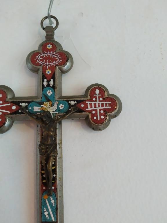 Crucifix. | Puces Privées