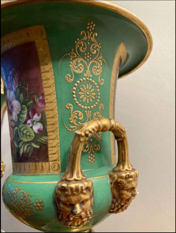 Paire de vases en porcelaine de Saxe | Puces Privées