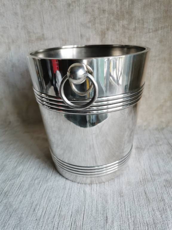 No - 492 -    Seau rafraichissoir Christofle en métal argenté de style Art-Déco | Puces Privées