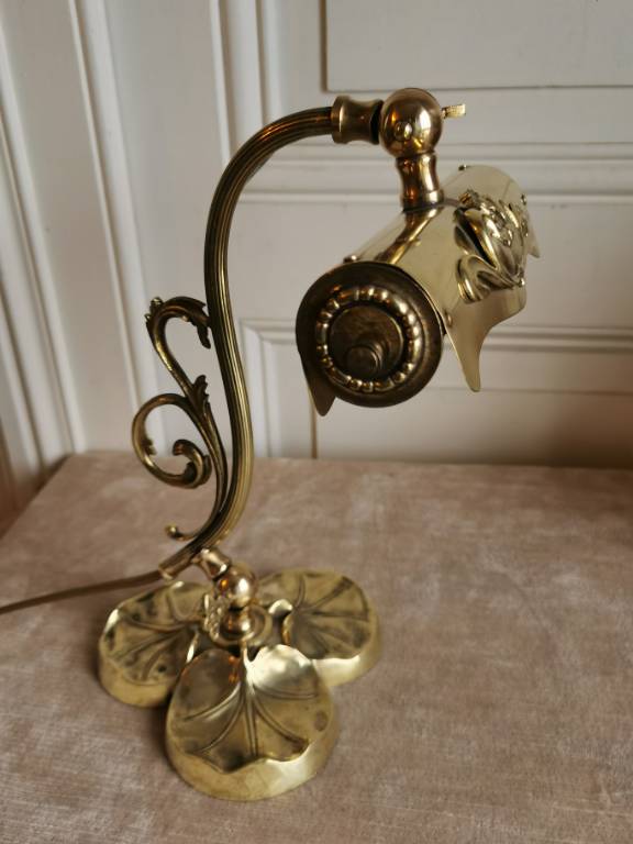 No - 508 - Lampe de piano , d'ambiance ou de bureau en bronze et laiton . Epoque XXe | Puces Privées
