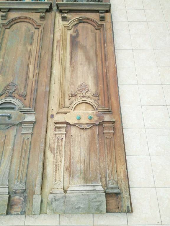 Grande double porte en chêne style Louis XV 19ème | Puces Privées
