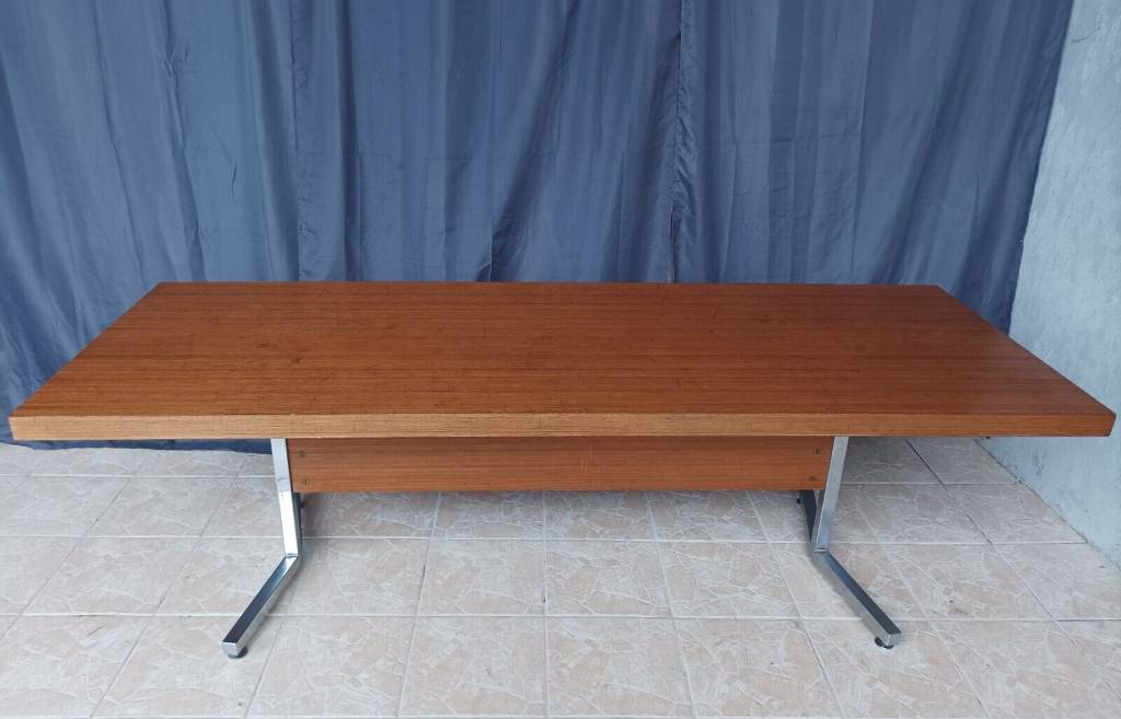 Grande table vintage 1960 / 1970 en acajou | Puces Privées