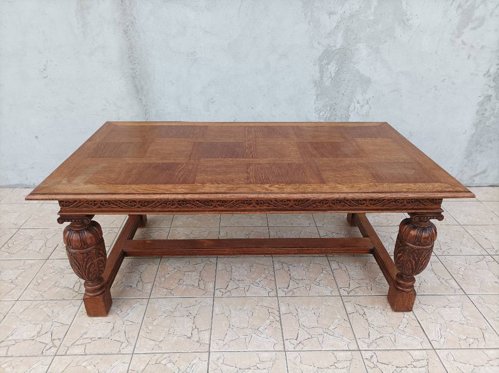 Table style Renaissance en chêne | Puces Privées