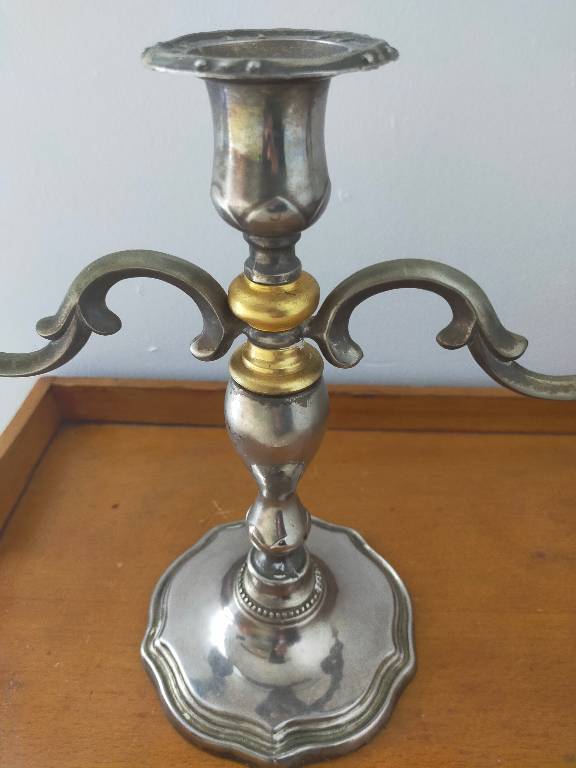 Paire de chandeliers bougeoirs en métal argenté | Puces Privées