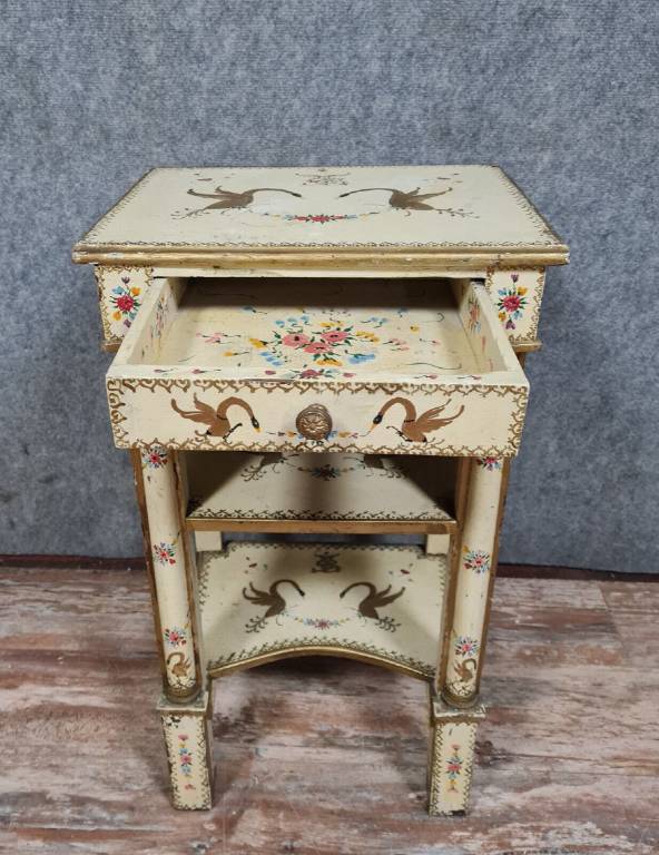étagère époque Empire / Directoire en bois peint vers 1810-1820 | Puces Privées
