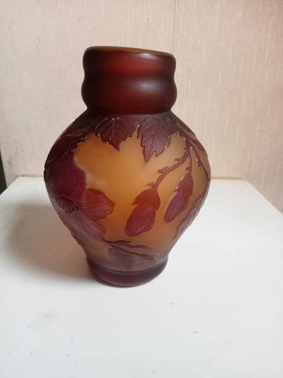 vase boule ancien dans le gout de Gallé hauteur 17 cm | Puces Privées