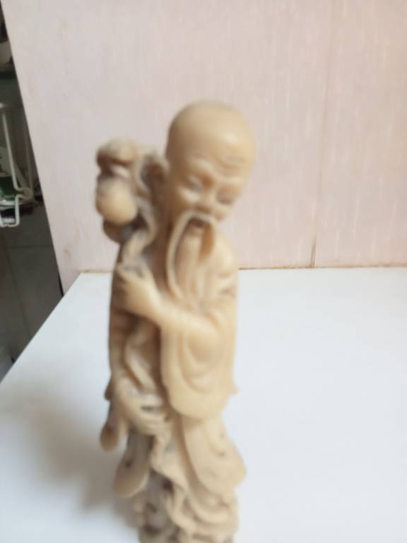 statuette en porcelaine de chine XIXème hauteur 15,5 cm | Puces Privées