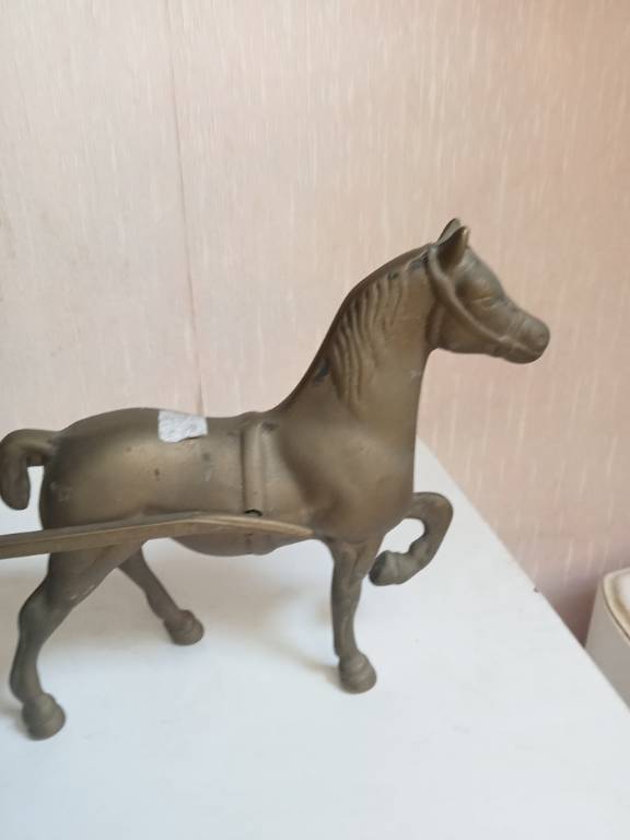 cheval et charette en laiton ou bronze longueur 27 cm hauteur 14 cm | Puces Privées