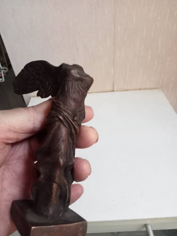 reproduction bronze La Victoire de Samothrace hauteur 12 cm | Puces Privées