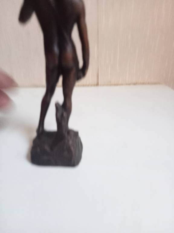 Sculpture statue David d'après Michel-Ange, reproduction en bronze hauteur 14 cm | Puces Privées