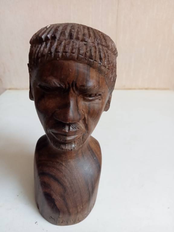 statuette africaine art africain hauteur 12 cm x 6 cm | Puces Privées