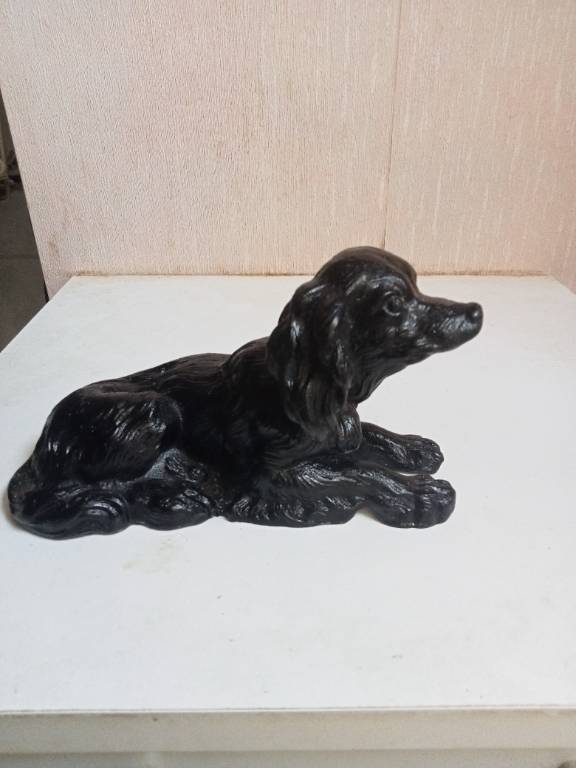 statuette chien ancien en fonte de fer hauteur 9 cm x 16 cm | Puces Privées