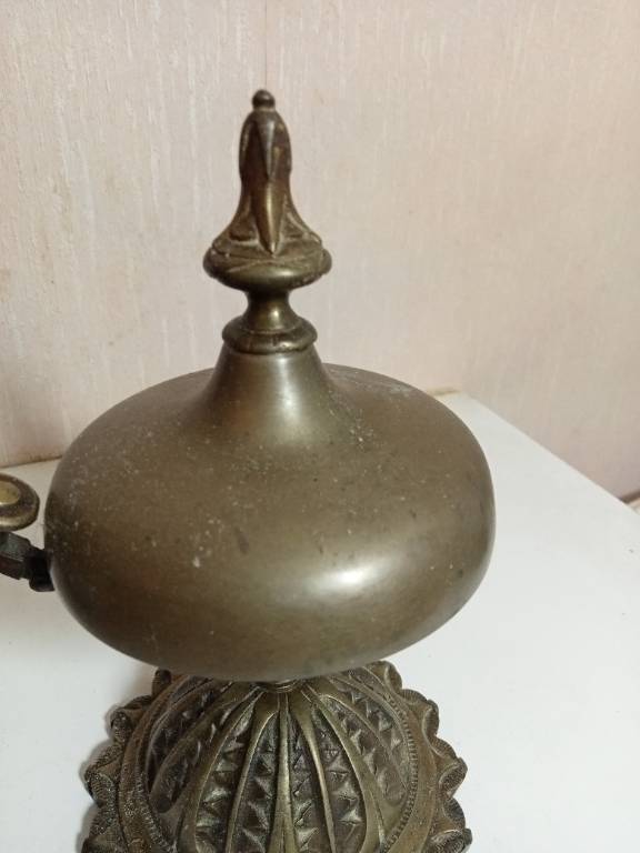 cloche d'acueil en bronze hauteur 17 cm | Puces Privées