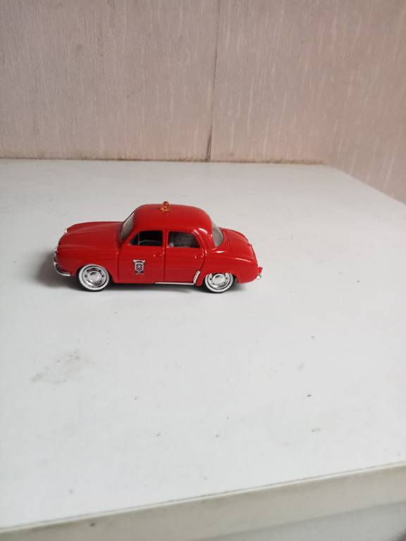 renault dauphine solido 1/43 | Puces Privées