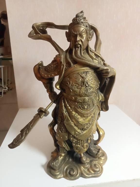 statuette XIXème art asiatique  hauteur 26 cm en bronze doré ancien samourai | Puces Privées