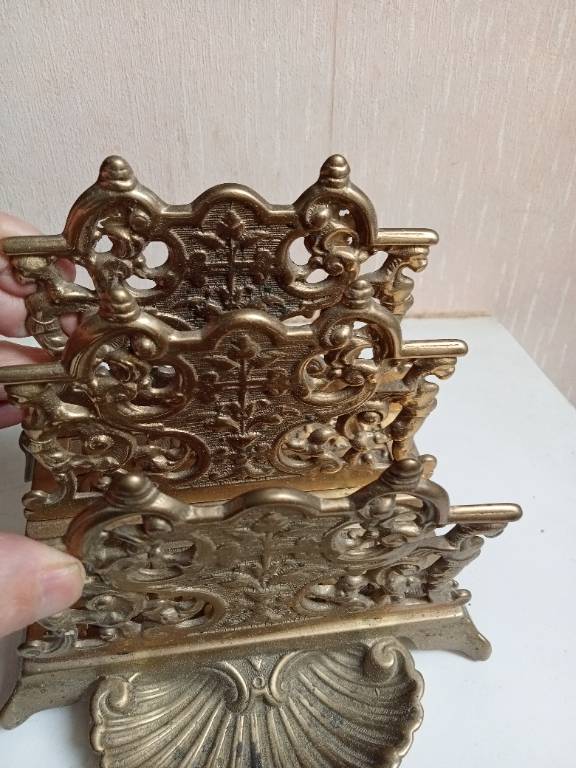 porte lettre XIXème en bronze doré longueur 16 cm x 15 cm | Puces Privées