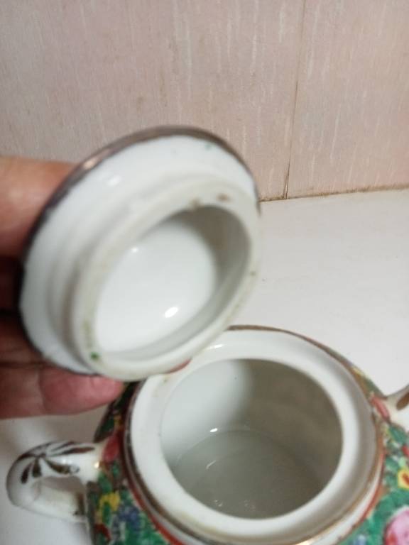 sucrier en porcelaine de chine hauteur 9 cm x 15 cm | Puces Privées
