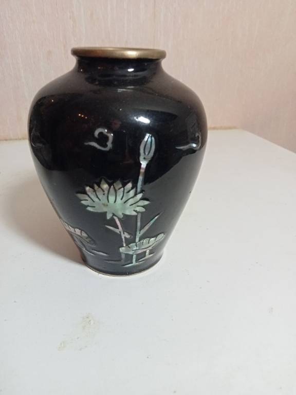 vase XIXème decor en nacre cloisonné hauteur 10 cm diamètre 8 cm | Puces Privées