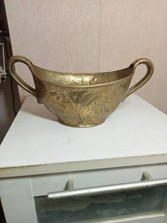 Vase du XIXème en bronze hauteur 14 cm x 29 cm | Puces Privées