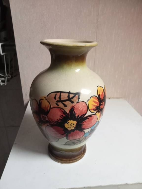 Vase de 1920 hauteur 22 cm diamètre 13 cm, numéroté | Puces Privées