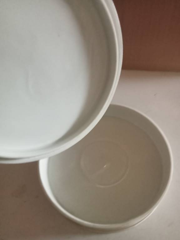 bonbonniere ancien en porcelaine diamètre 17 cm | Puces Privées