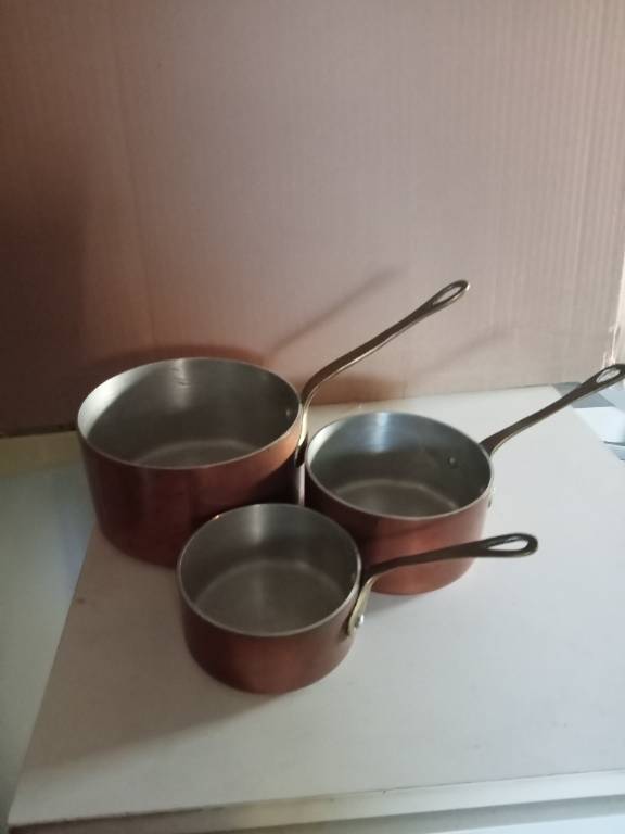 3 casseroles ancien en cuivre alimentaire diamètre 12,7 cm 10,3 cm 8,5 cm poigné laiton | Puces Privées