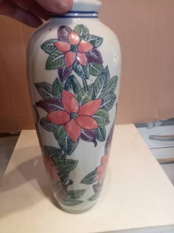 vase ancien en porcelaine hauteur 32 cm diamètre 13 cm | Puces Privées