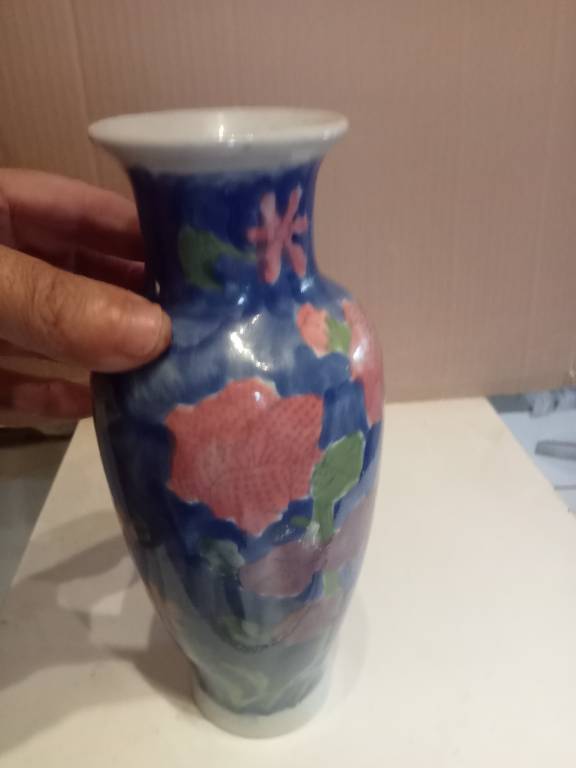 vase ancien hauteur 25cm diamètre 10 cm | Puces Privées