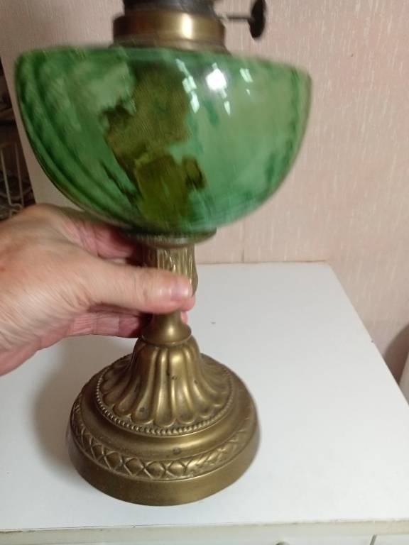 lampe a pétrole XIXème bronze et verre ancienne hauteur 32 cm diamètre 14 cm | Puces Privées