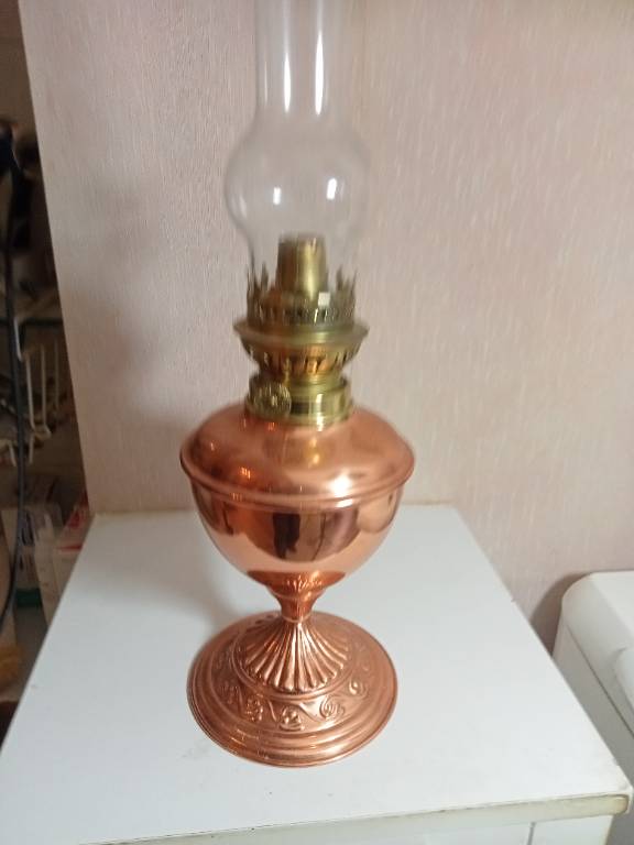 lampe a pétrole en cuivre hauteur 51 cm diamètre 13 cm | Puces Privées