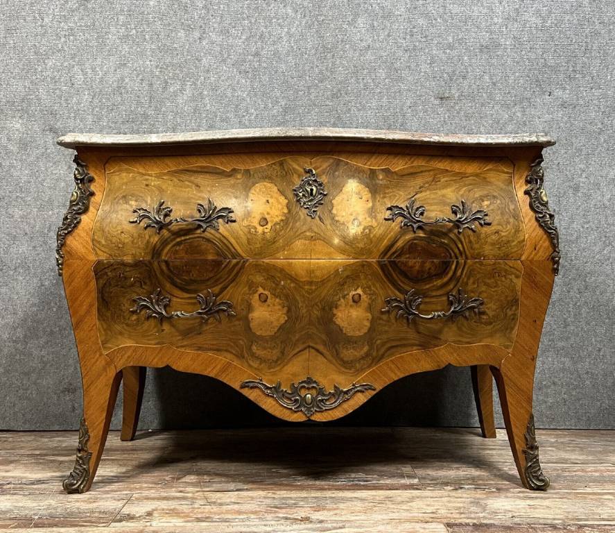 commode Tombeau style Louis XV en marqueterie de bois nobles vers 1880 | Puces Privées