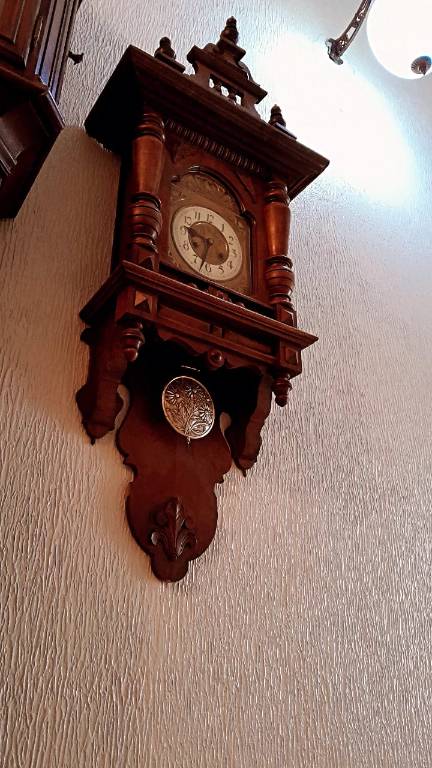 Horloge murale Freislinger du 19e siècle | Puces Privées