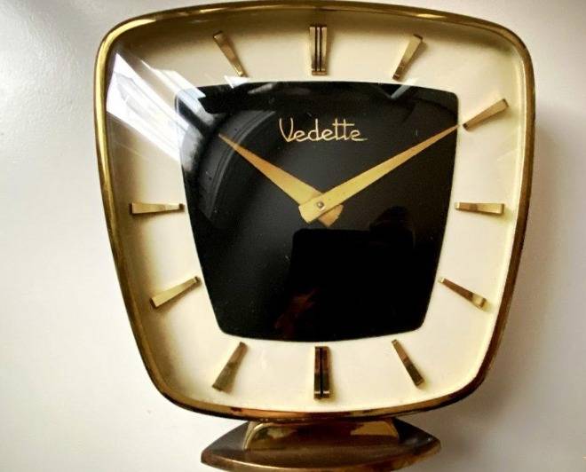 Horloge Vedette 1960 | Puces Privées