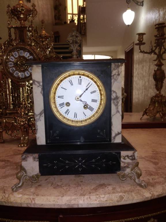 Pendule de cheminée ancienne style Napoléon | Puces Privées