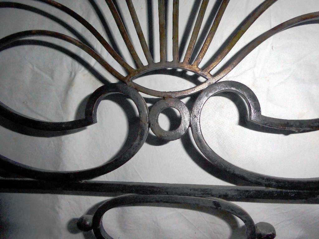 grilles décoratives en fer forgé | Puces Privées