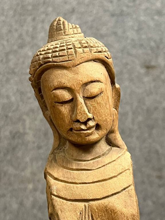 Asie XIXeme : grand Bouddha en bois érodé sculpté | Puces Privées