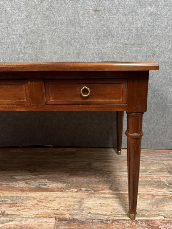 Bureau de centre de style louis XVI en acajou vers 1900 | Puces Privées