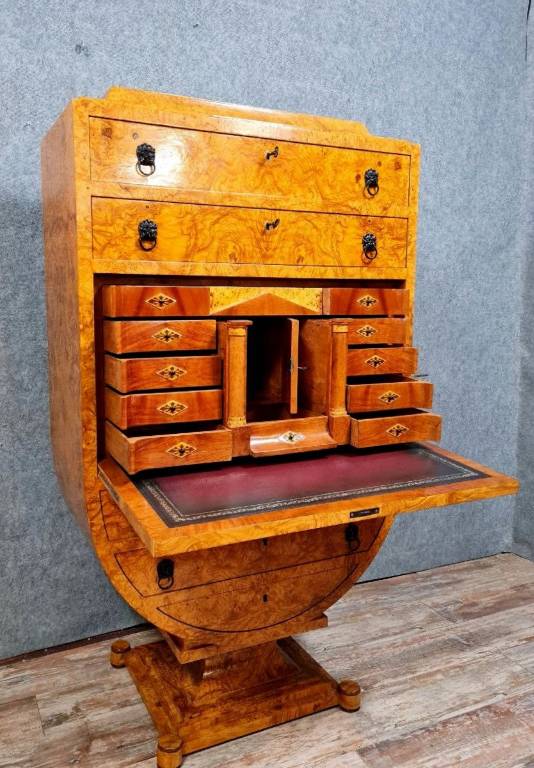 Secrétaire tulipe ou lyre Biedermeier en loupe de bois clair. | Puces Privées