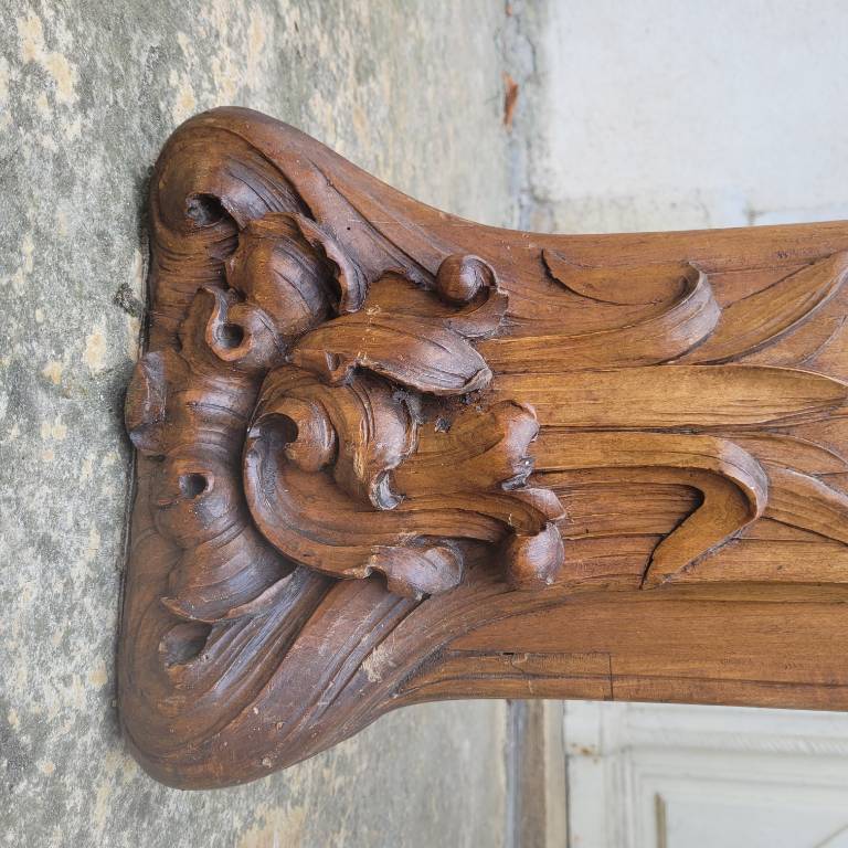Cheminée Art Nouveau en noyer massif | Puces Privées